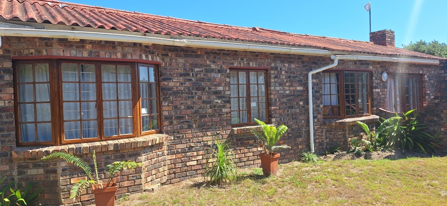 2 Bedroom Property for Sale in Cannon Rocks Eastern Cape